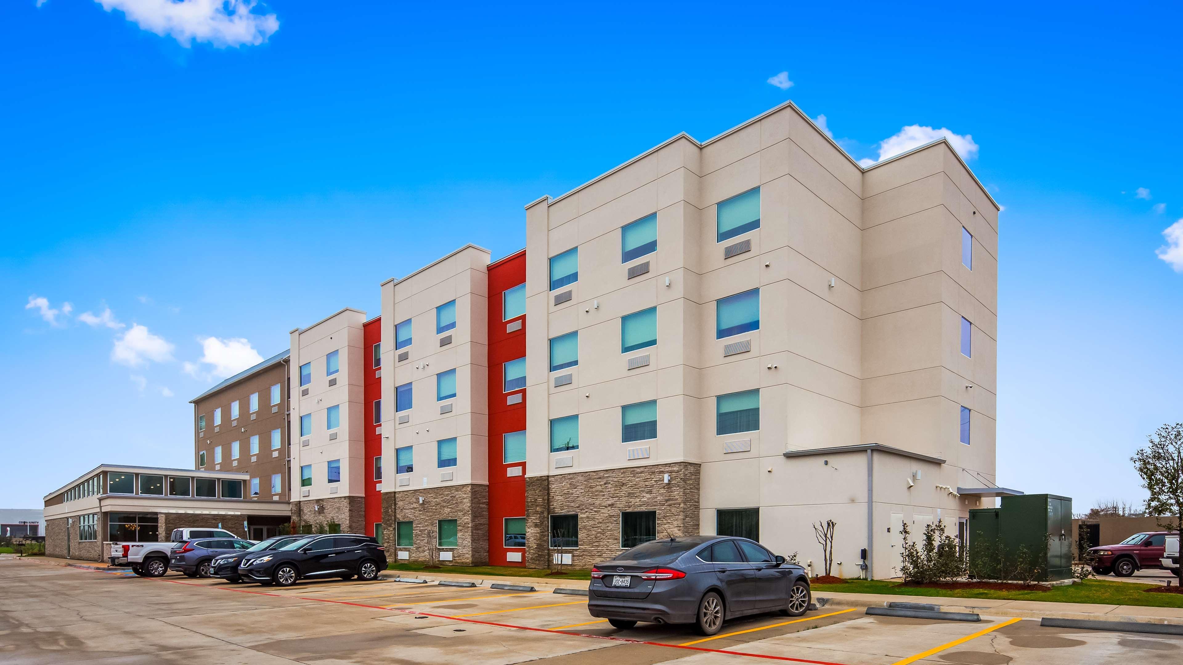 Best Western Plus Executive Residency Baytown Hotel Exterior photo